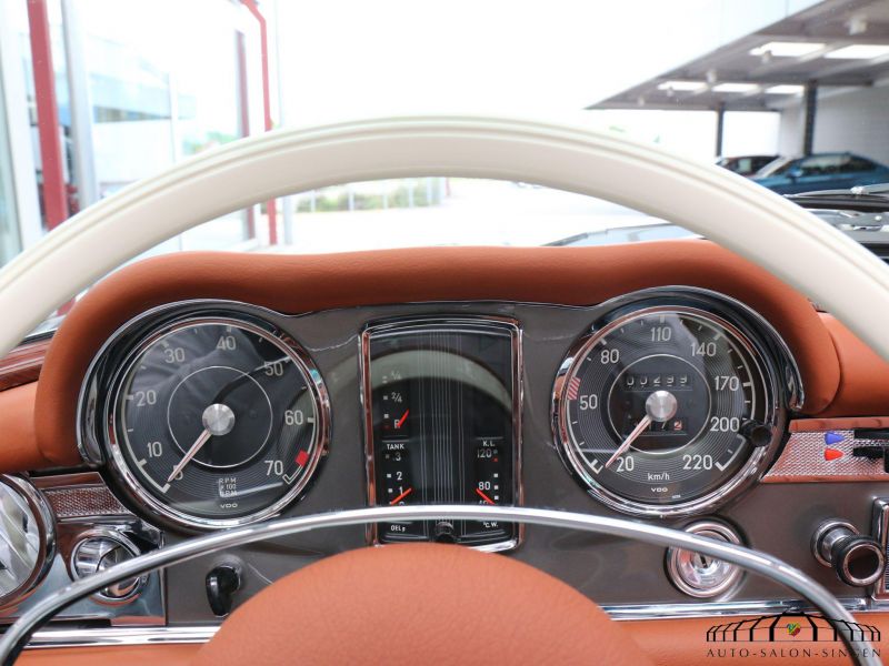 Mercedes-Benz 280 SL Pagode 