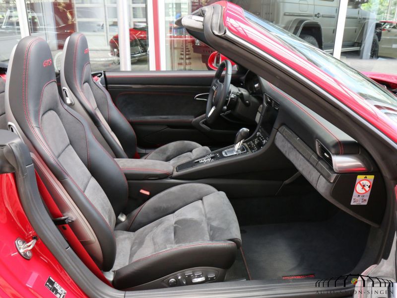 Porsche 991 Carrera 4 GTS Cabrio