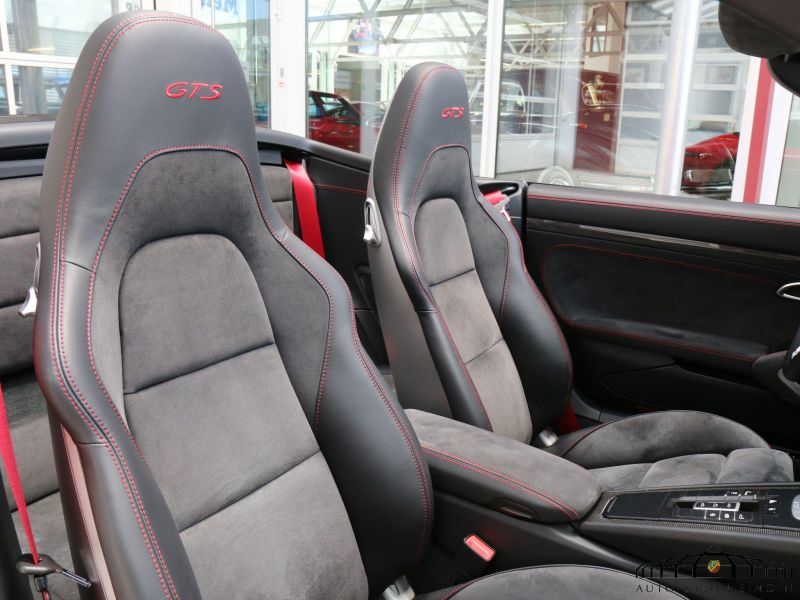 Porsche 991 Carrera 4 GTS Cabrio