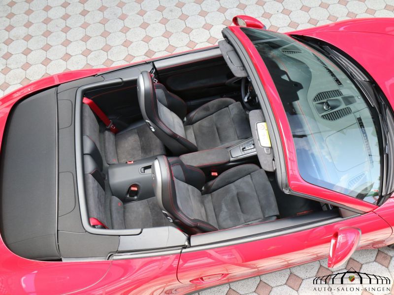 Porsche 991 Carrera 4 GTS Cabrio