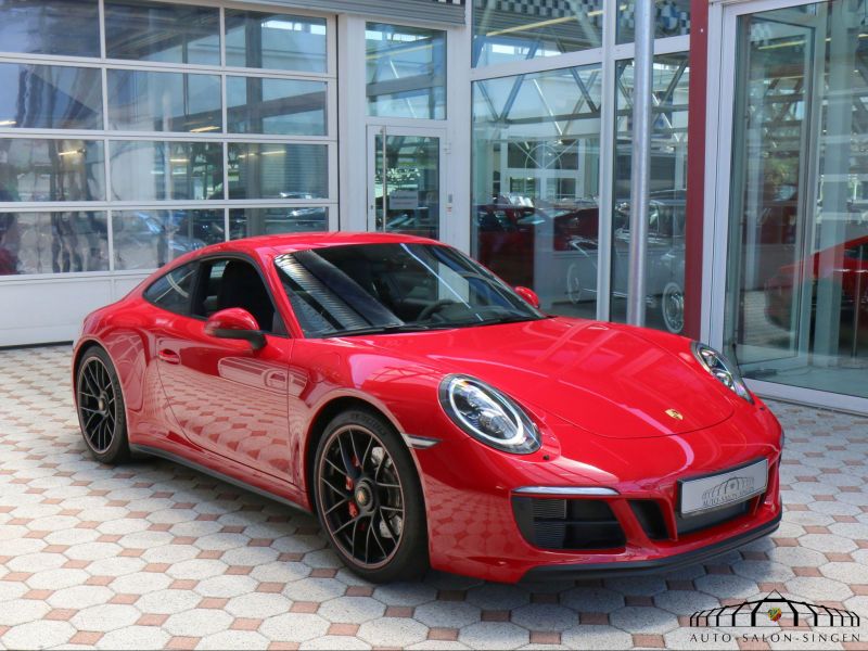 Porsche 991 Carrera 4 GTS