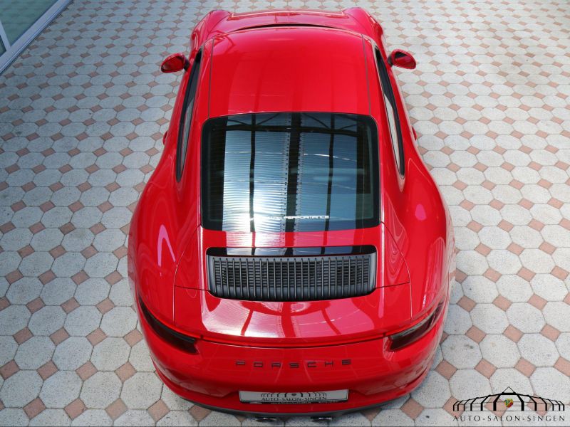 Porsche 991 Carrera 4 GTS