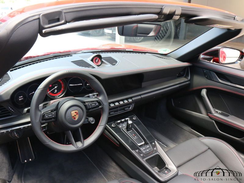 Porsche 992 Carrera  4 GTS Cabrio