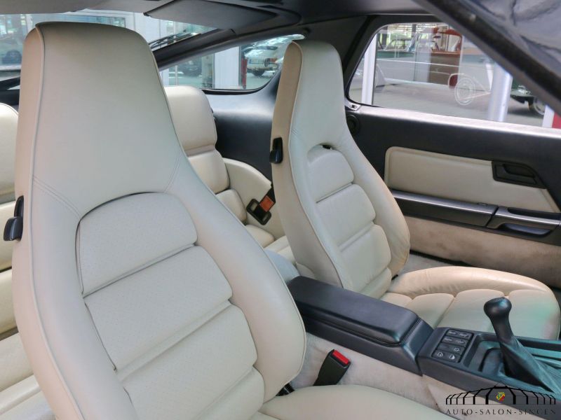 Porsche 928 S4