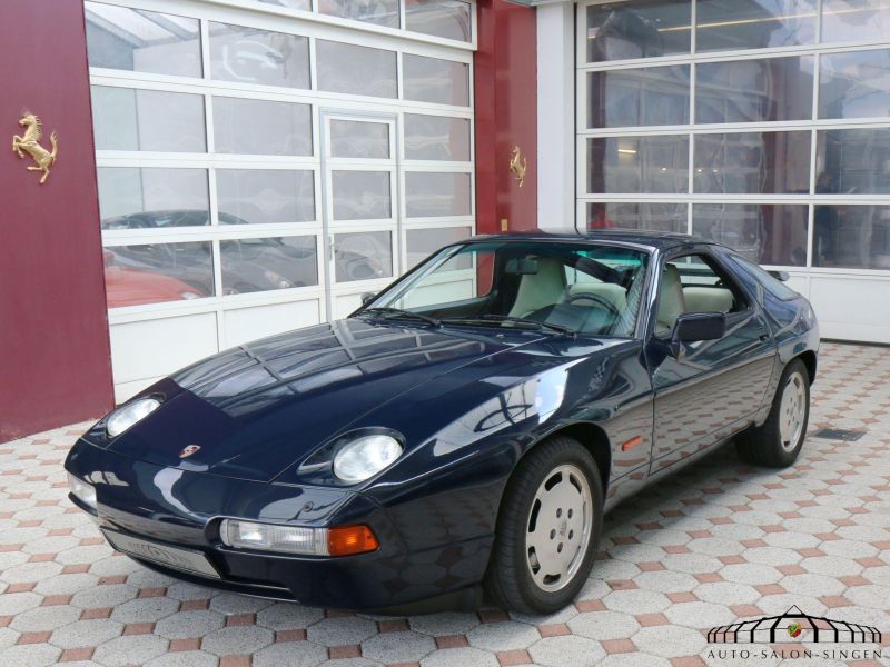 Porsche 928 S4