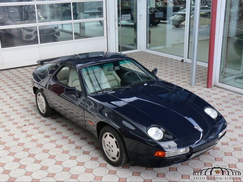 Porsche 928 S4