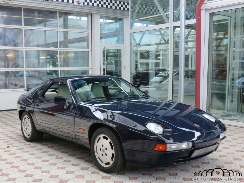 Porsche 928 S4