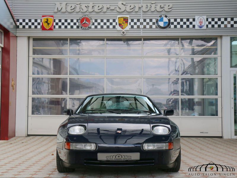 Porsche 928 S4