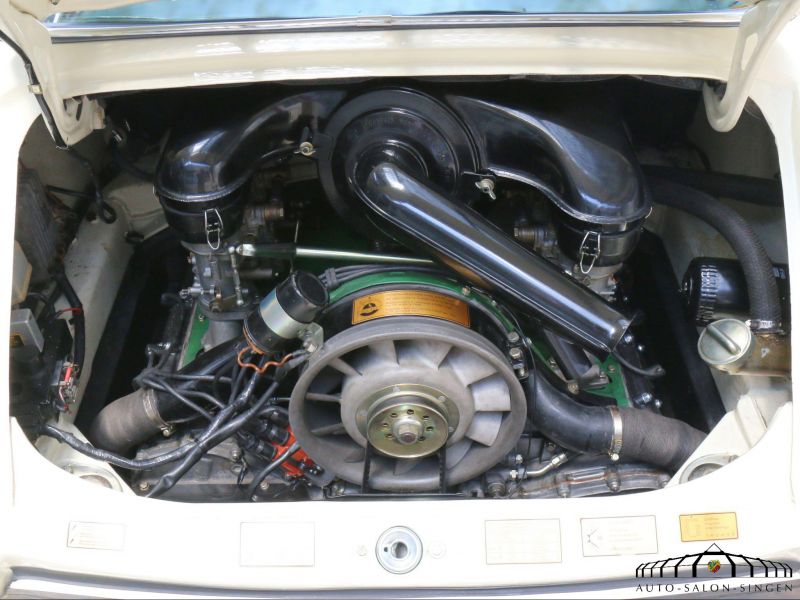 Porsche 911 E Targa 2.2