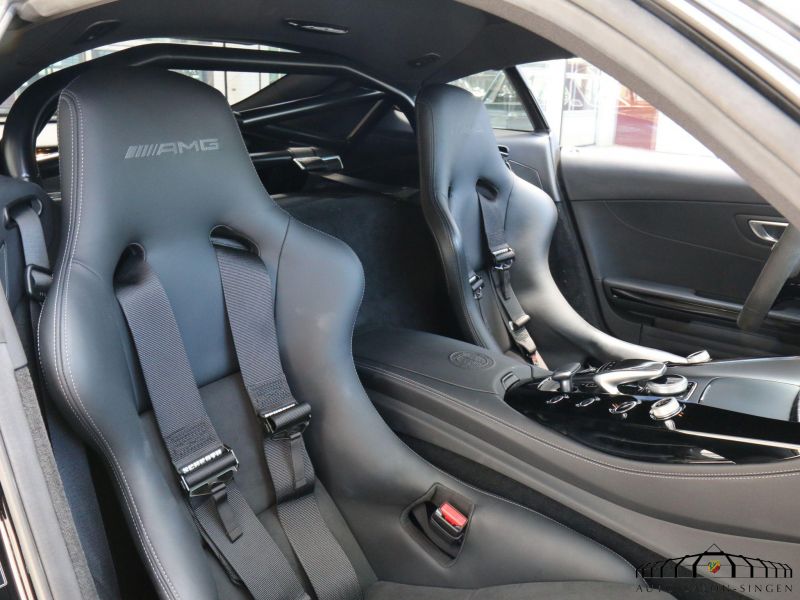 Mercedes-Benz AMG GT R Coupe