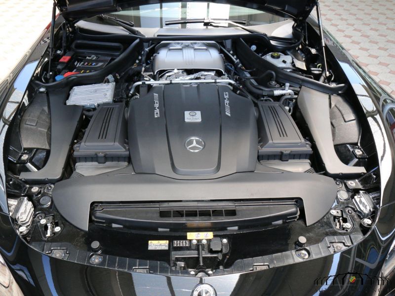Mercedes-Benz AMG GT R Coupe