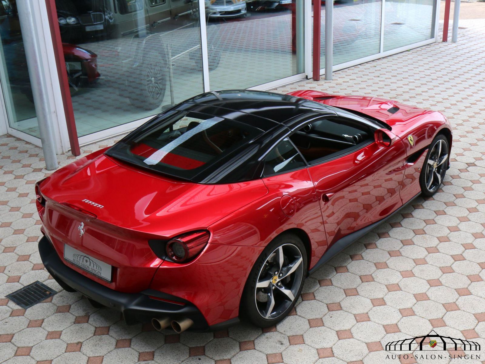 Ferrari Portofino Ferrari Singen à DE-78224 Singen - Hohentwiel Allemagne