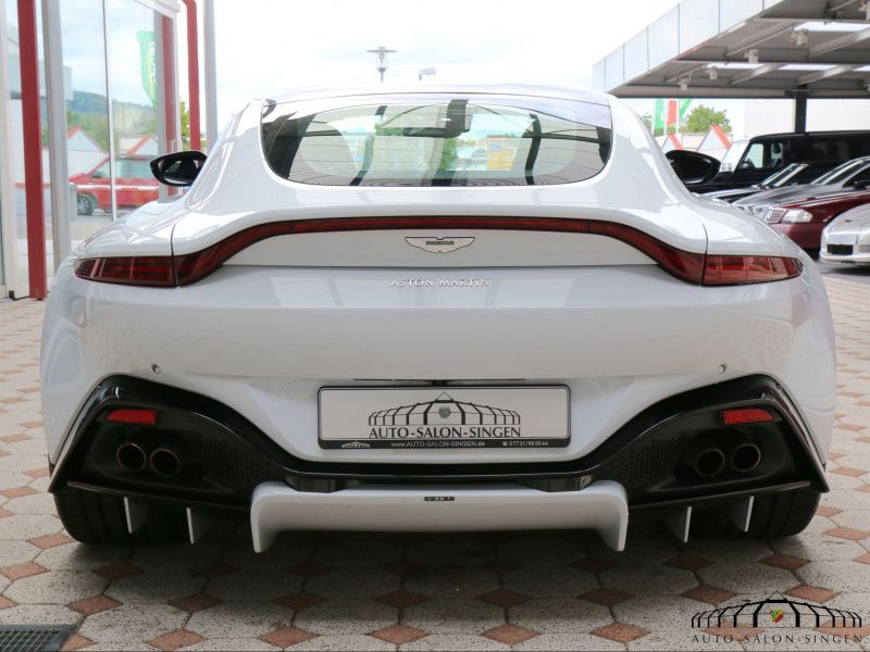 Aston Martin V8 Vantage Coupe 