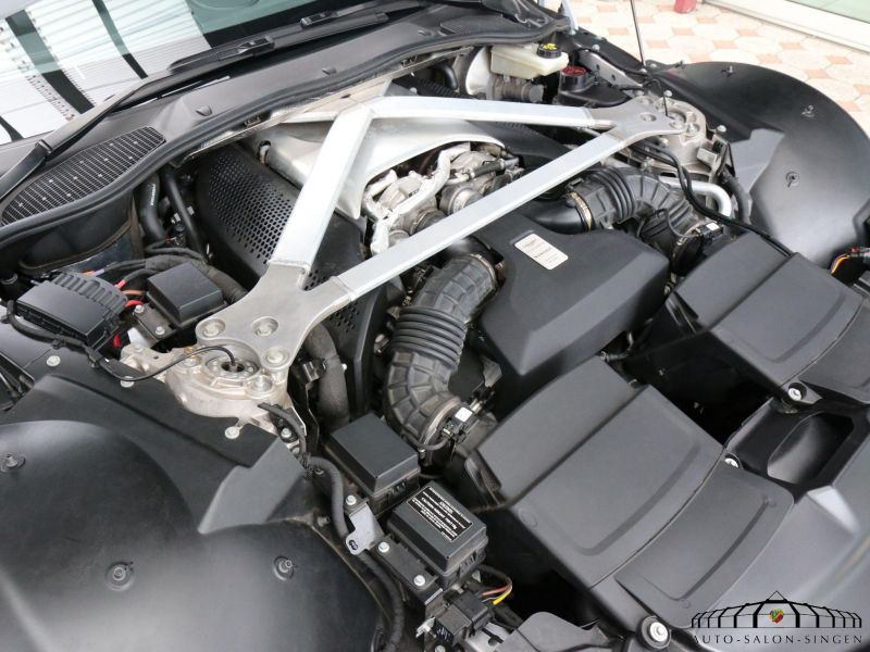 Aston Martin V8 Vantage Coupe 