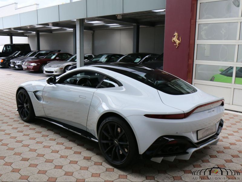 Aston Martin V8 Vantage Coupe 