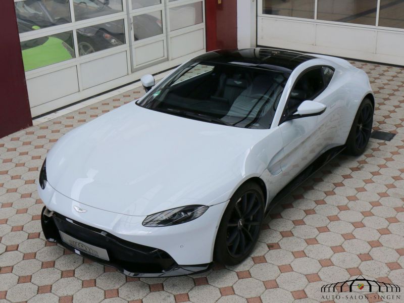 Aston Martin V8 Vantage Coupe 