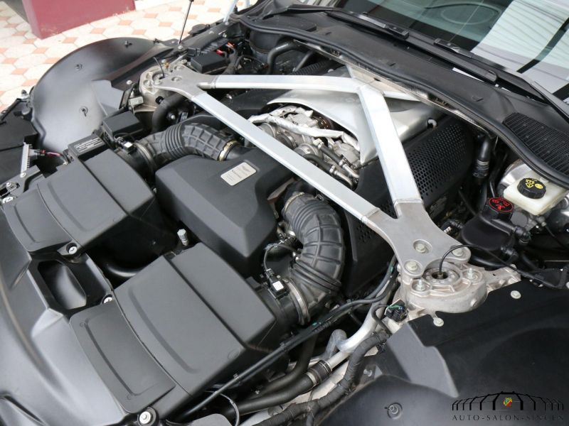 Aston Martin V8 Vantage Coupe 