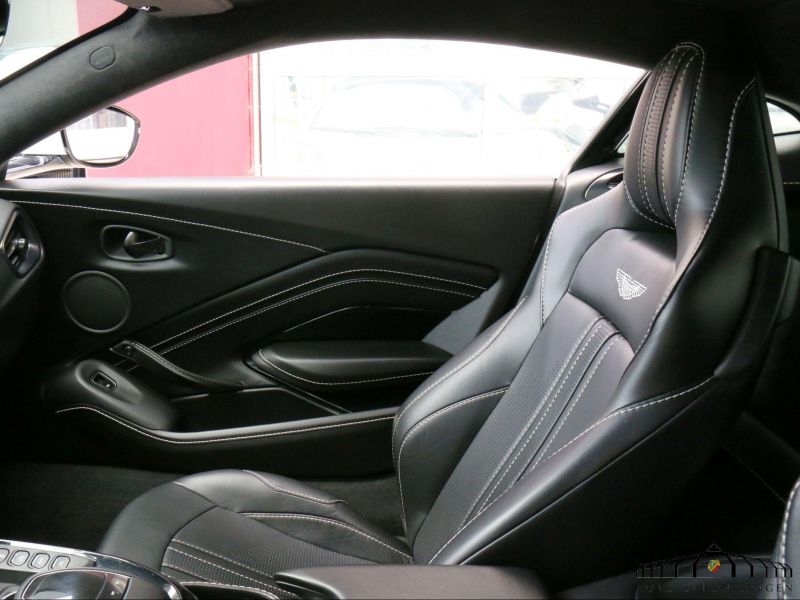 Aston Martin V8 Vantage Coupe 