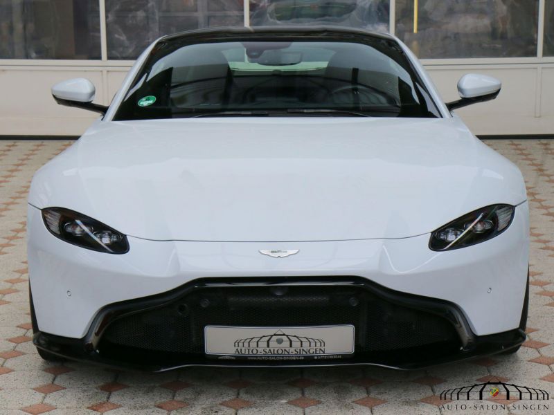 Aston Martin V8 Vantage Coupe 