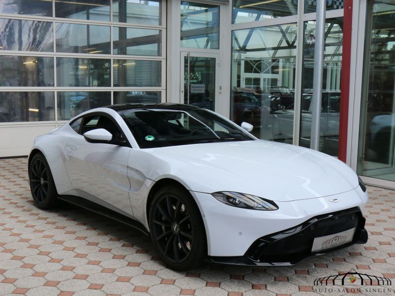 Aston Martin V8 Vantage Coupe 