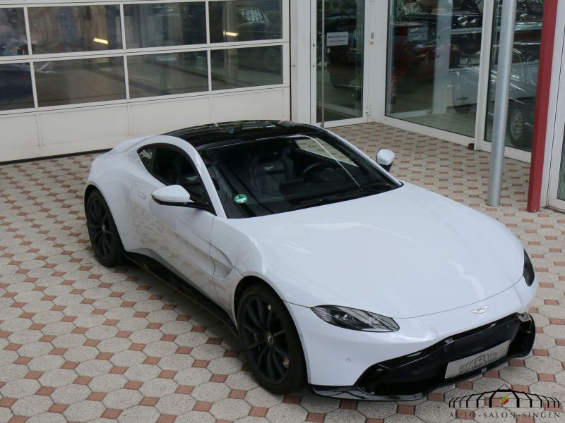 Aston Martin V8 Vantage Coupe 