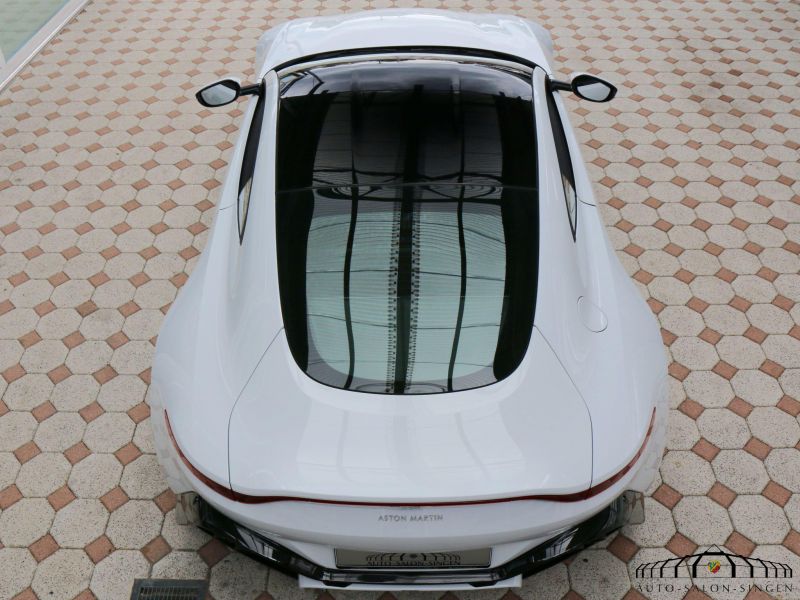 Aston Martin V8 Vantage Coupe 