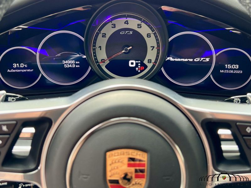 Porsche Panamera GTS Sport Turismo