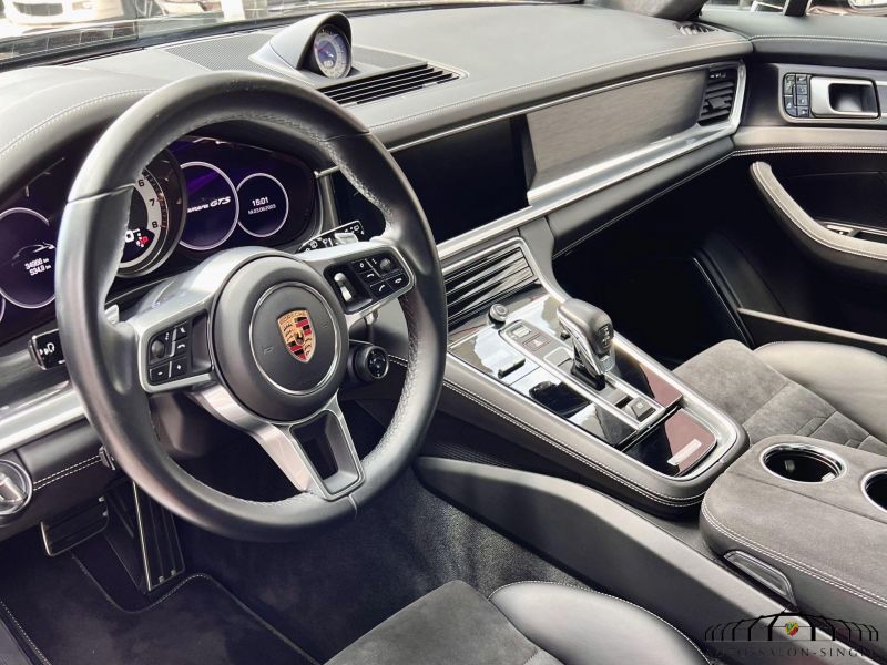 Porsche Panamera GTS Sport Turismo