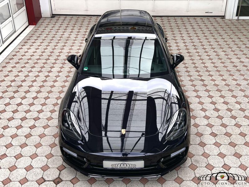 Porsche Panamera GTS Sport Turismo
