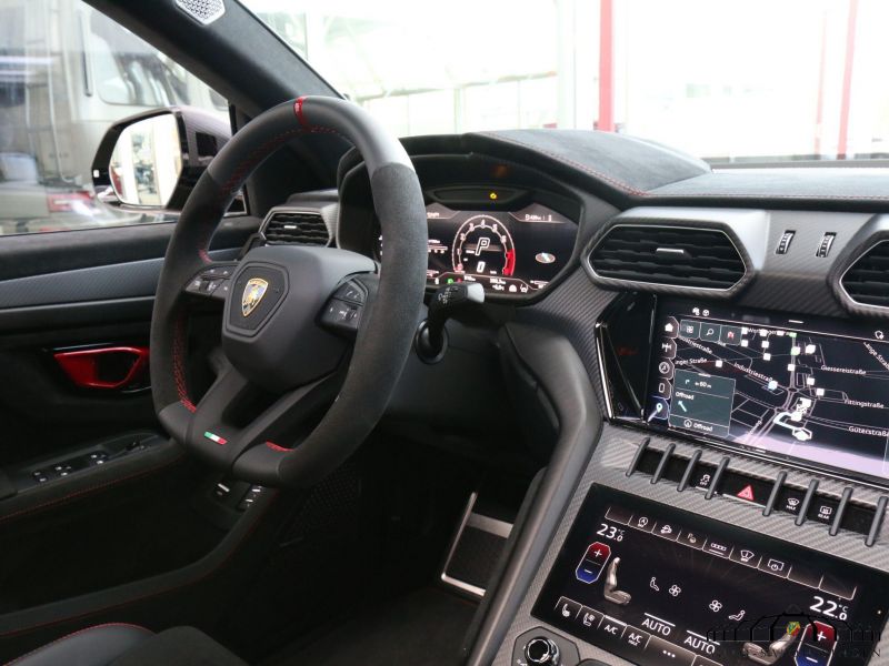 Lamborghini Urus Performante