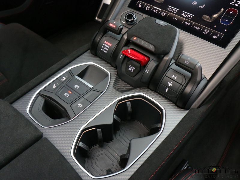 Lamborghini Urus Performante
