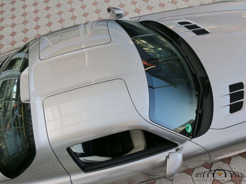 Mercedes-Benz SLS AMG