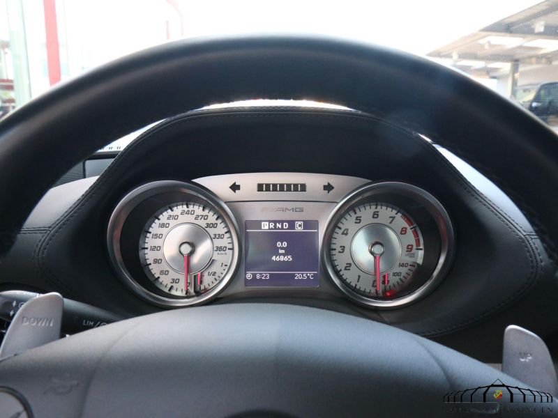 Mercedes-Benz SLS AMG