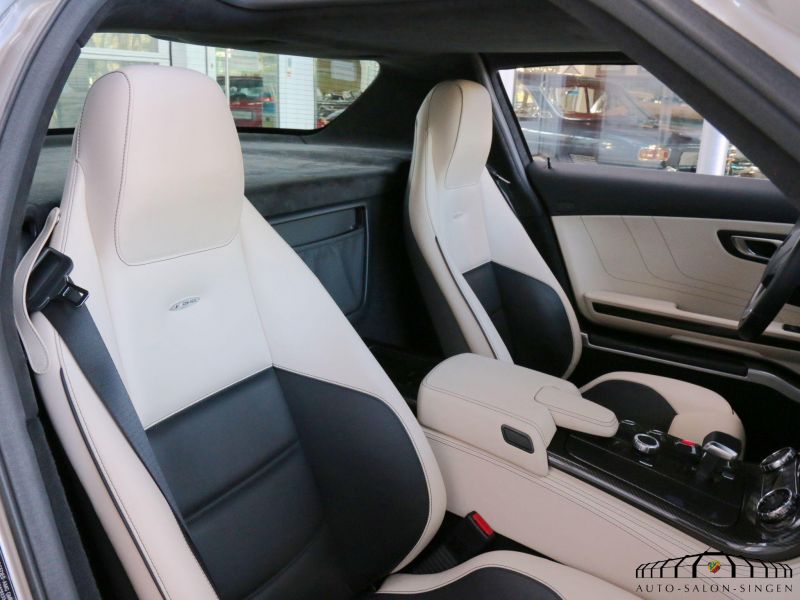 Mercedes-Benz SLS AMG