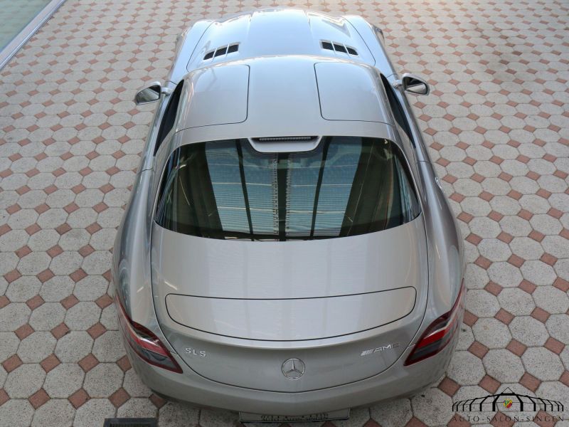 Mercedes-Benz SLS AMG