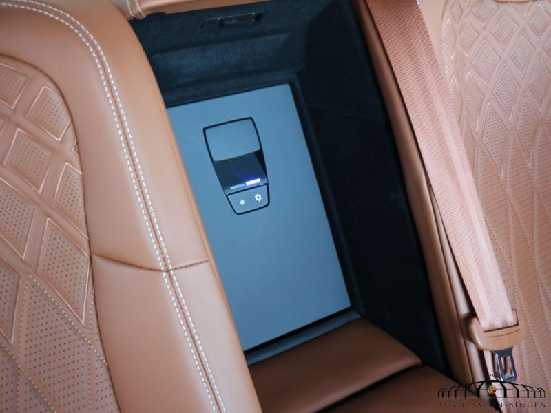 Bentley Flying Spur W12 First Edition