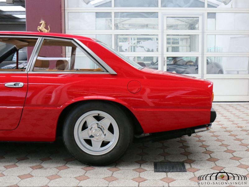 Ferrari 365 GT4 2+2