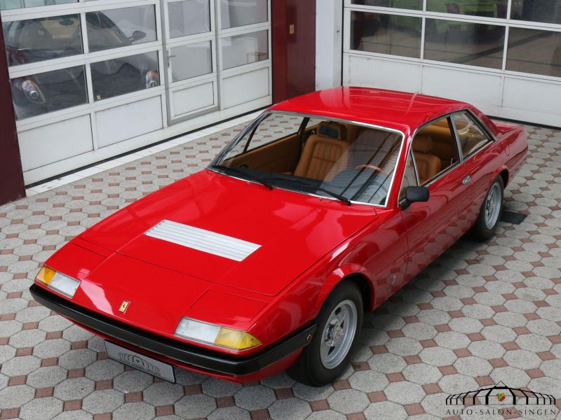 Ferrari 365 GT4 2+2
