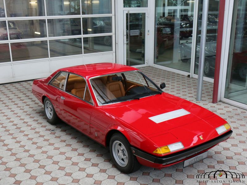 Ferrari 365 GT4 2+2