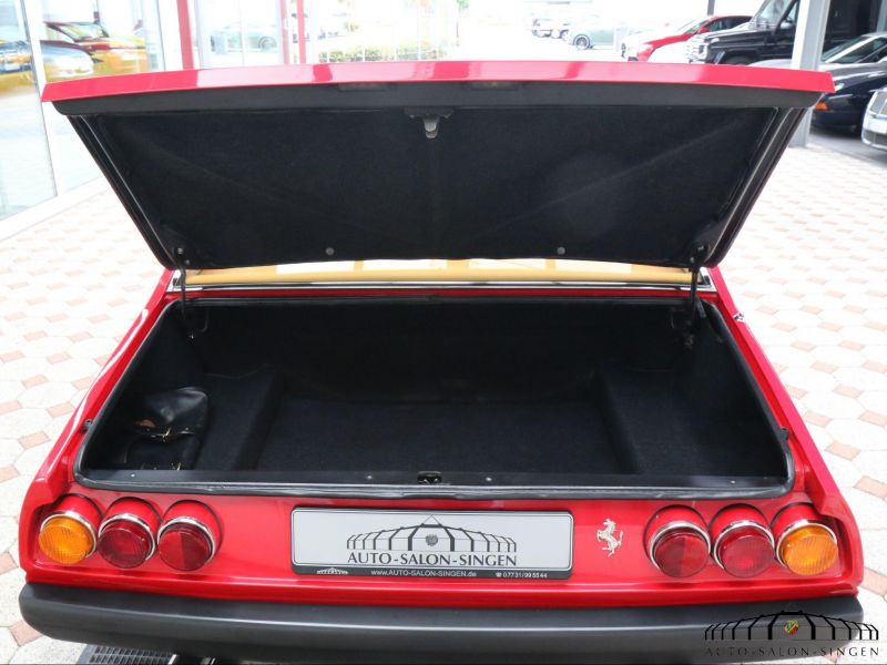 Ferrari 365 GT4 2+2