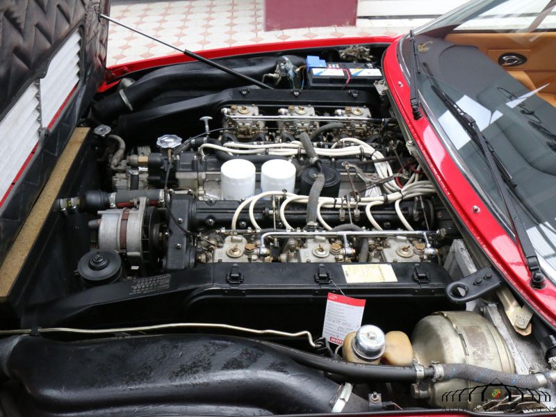 Ferrari 365 GT4 2+2