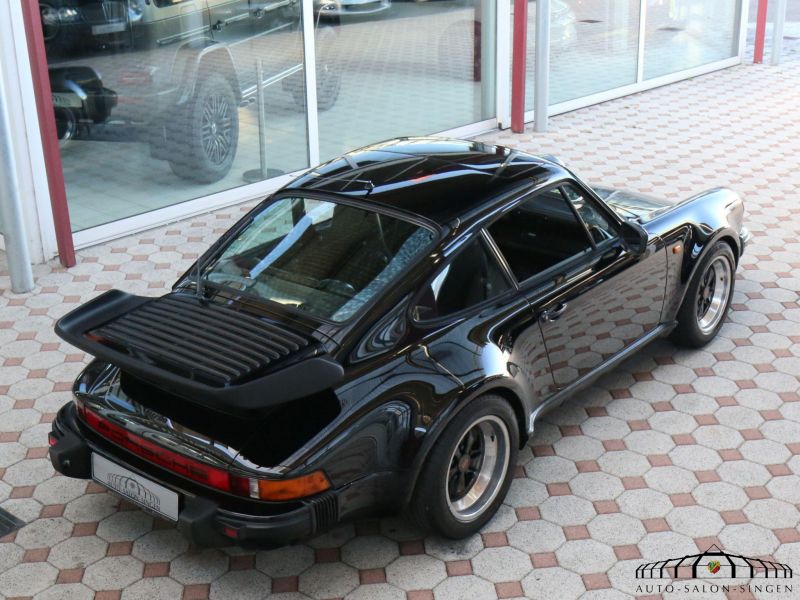 Porsche 911 Turbo 3.3
