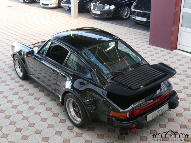 Porsche 911 Turbo 3.3