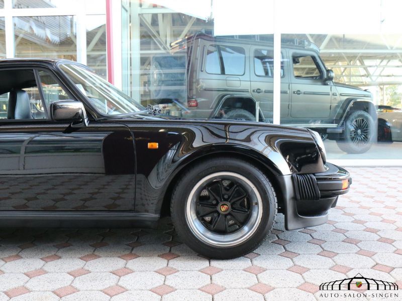 Porsche 911 Turbo 3.3