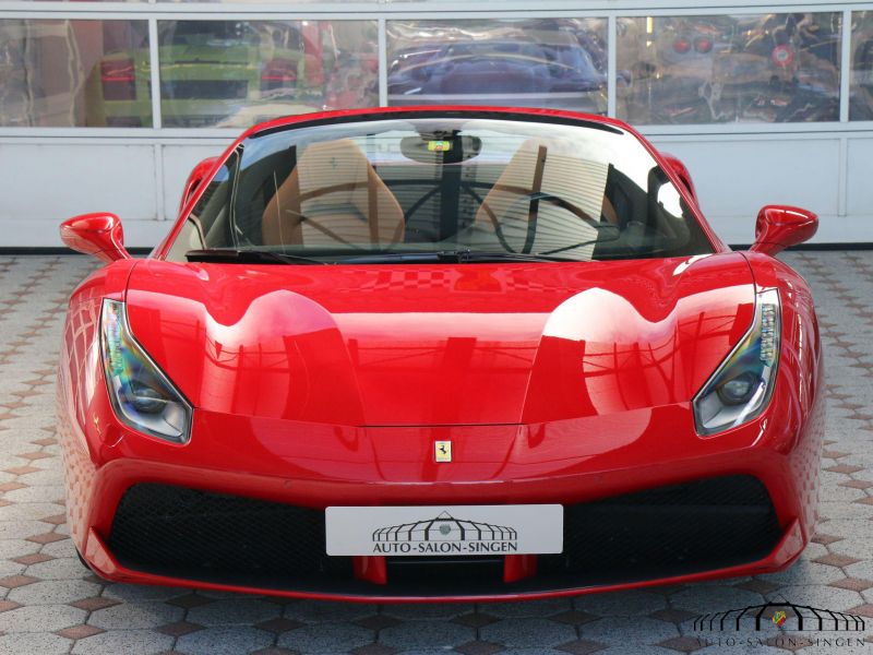 Ferrari 488 Spider