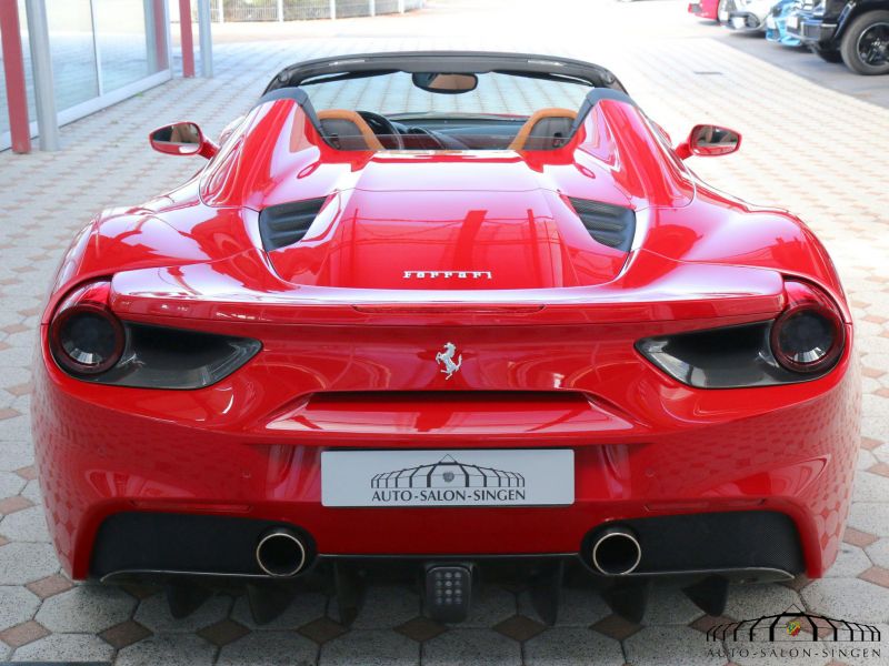 Ferrari 488 Spider