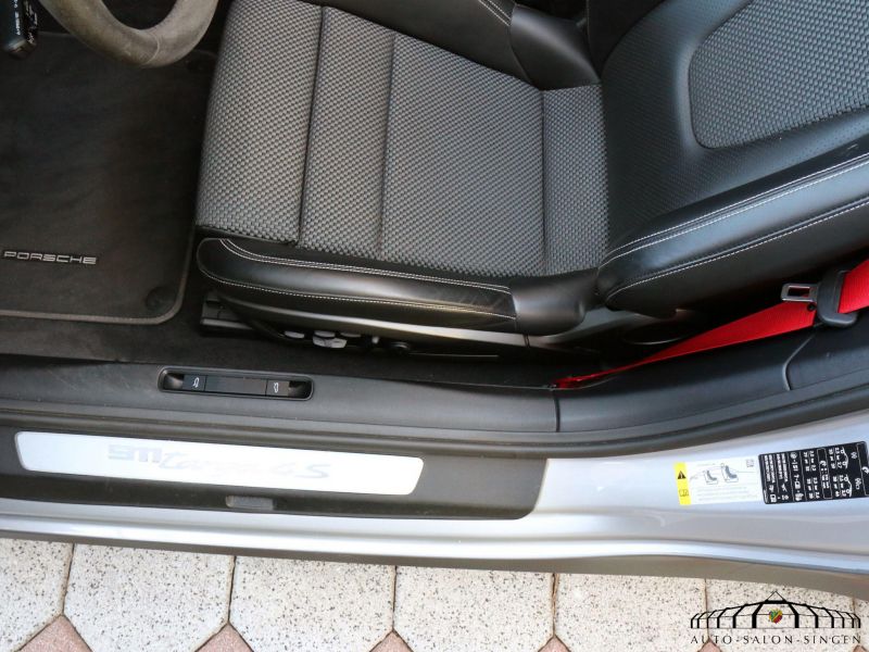 Porsche 992 Targa 4S