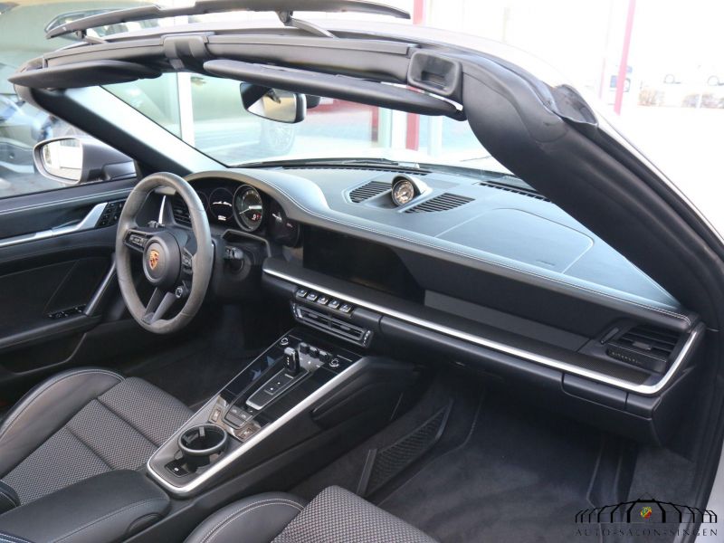 Porsche 992 Targa 4S