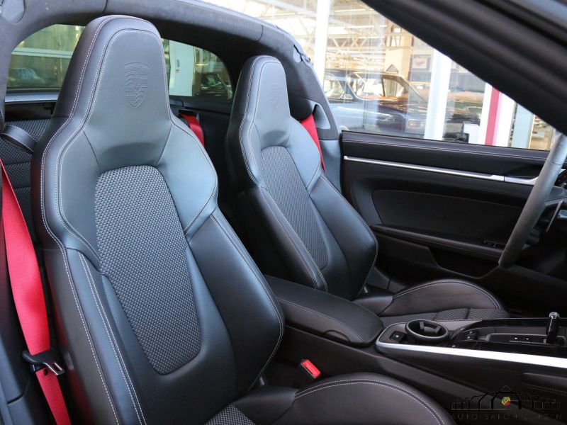 Porsche 992 Targa 4S