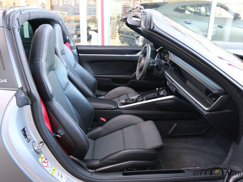 Porsche 992 Targa 4S